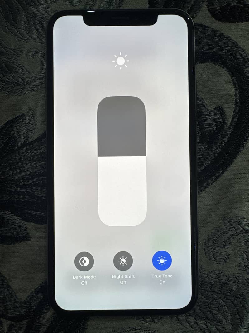 Apple iPhone X 3