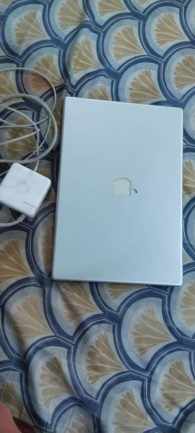 Apple MacBook pro 15.4 inch screen 03069520083