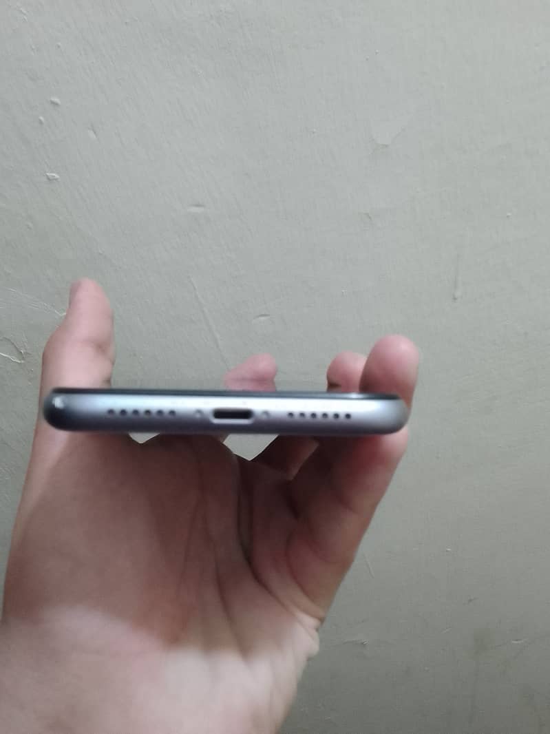 Apple iPhone 11 2