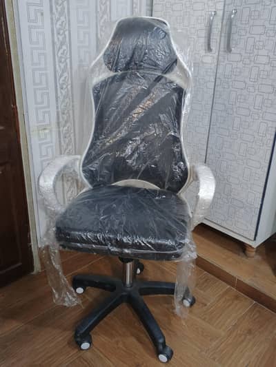 chair for sale fully new condition