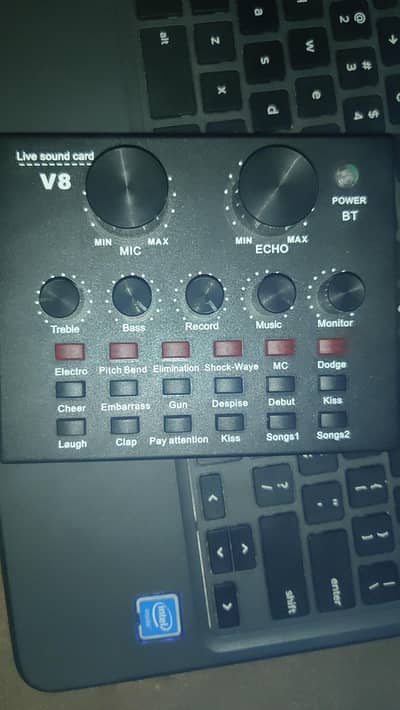 Live sound card v8