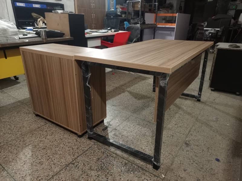 Manager table / office table 12