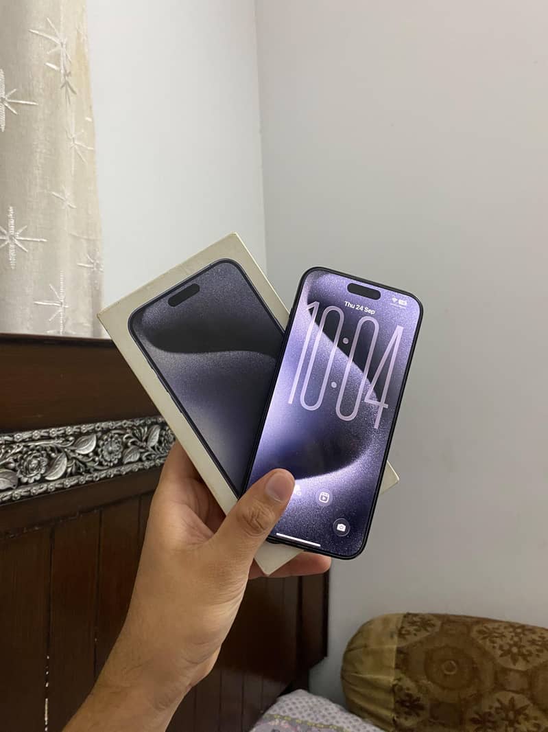 Apple iPhone 15 Pro Max 2