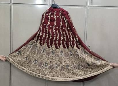 Bridal lehnga Mehroon Gold just like new