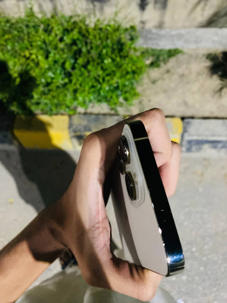 iPhone 14 Pro Max 3