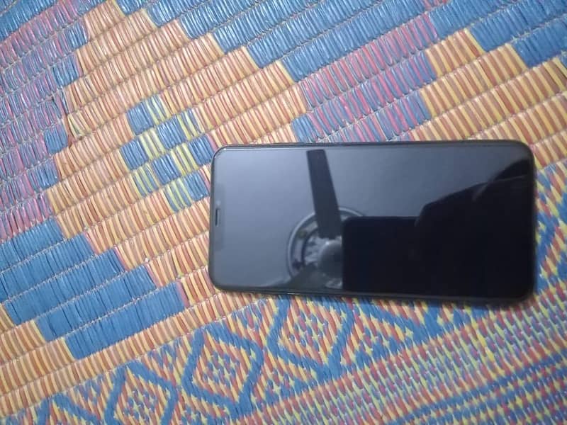 Apple iPhone XS Max 1
