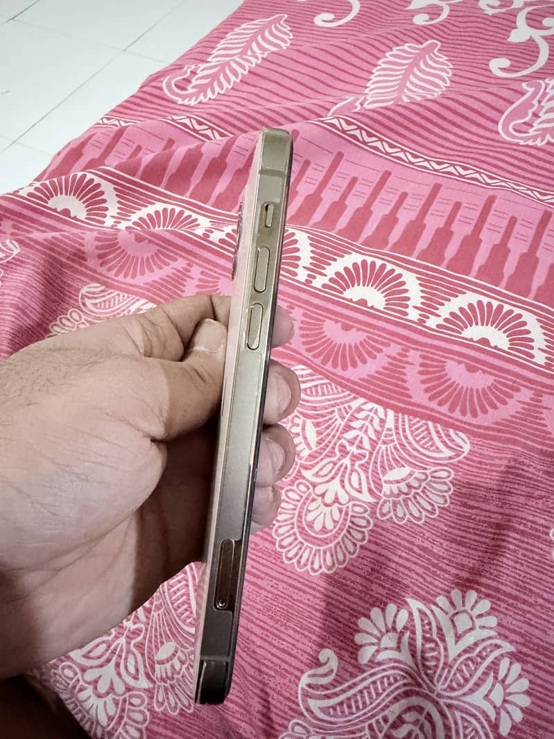 Apple iPhone 12 Pro 1