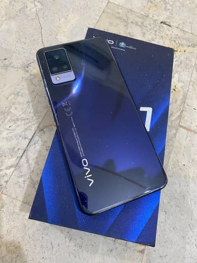 Vivo V21