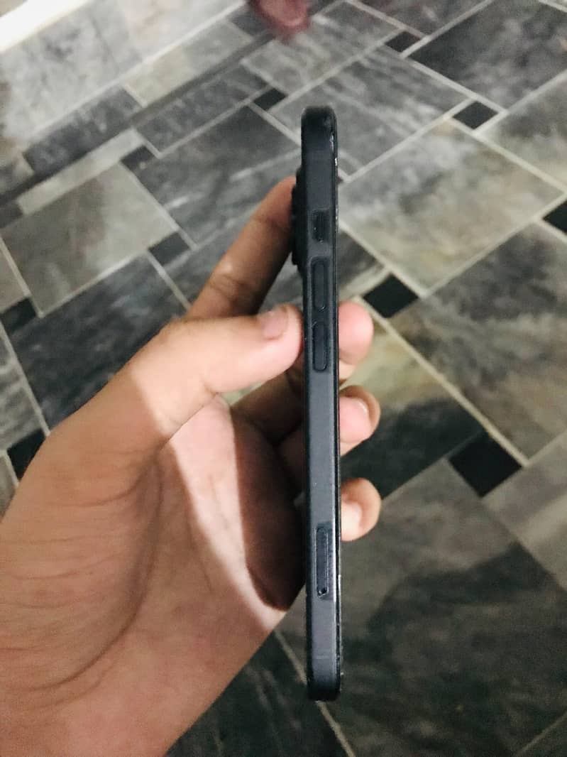 Apple iPhone 15 2