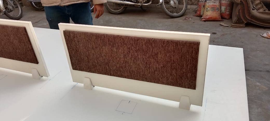 Workstation table/ office Tables 19