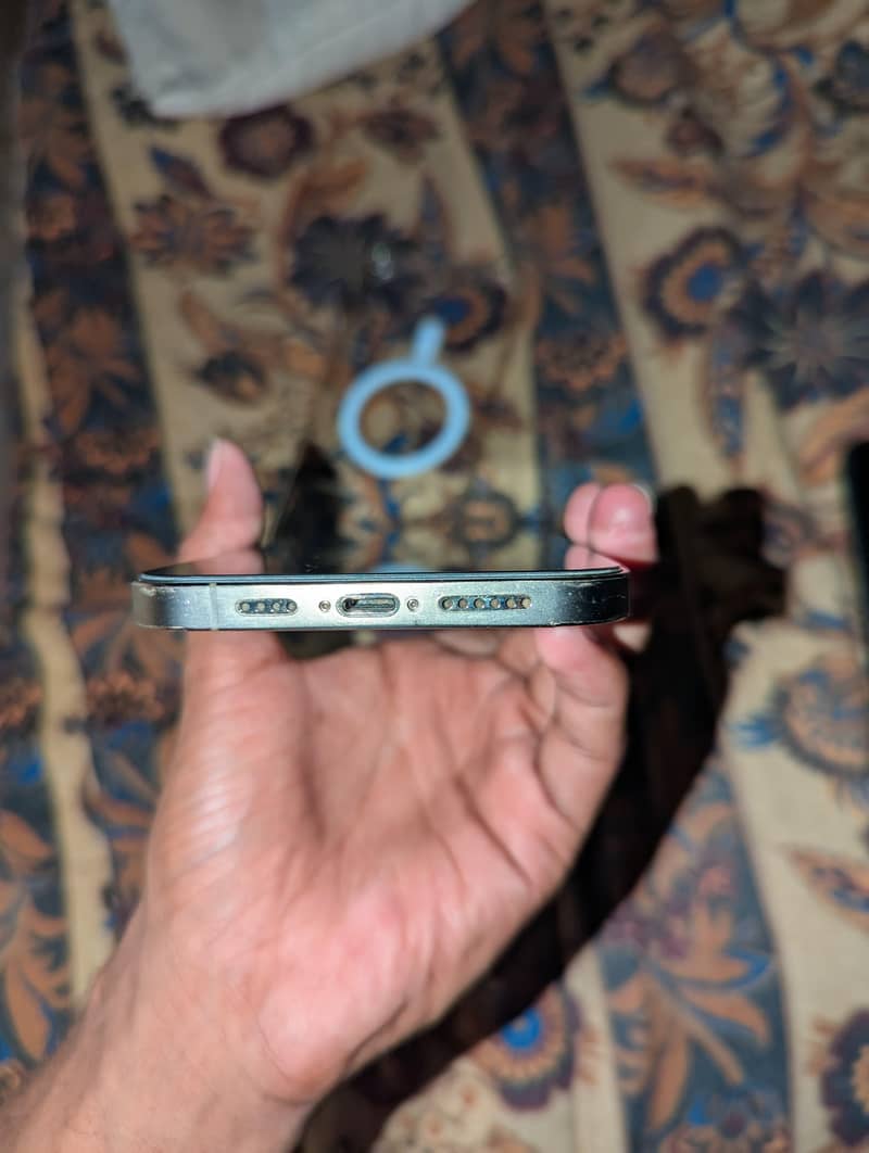 Apple iPhone 12 Pro Max 1