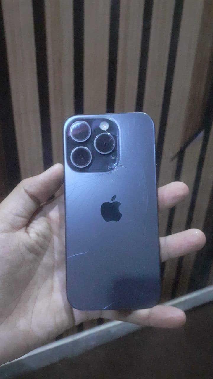 iPhone 15 Pro jv 0