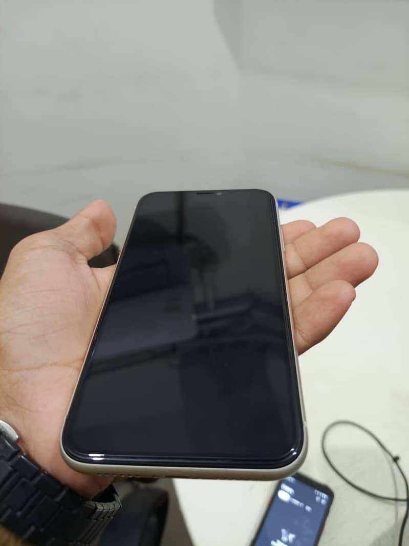 Apple iPhone 11 2