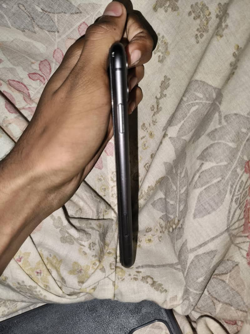 Apple iPhone 11 2