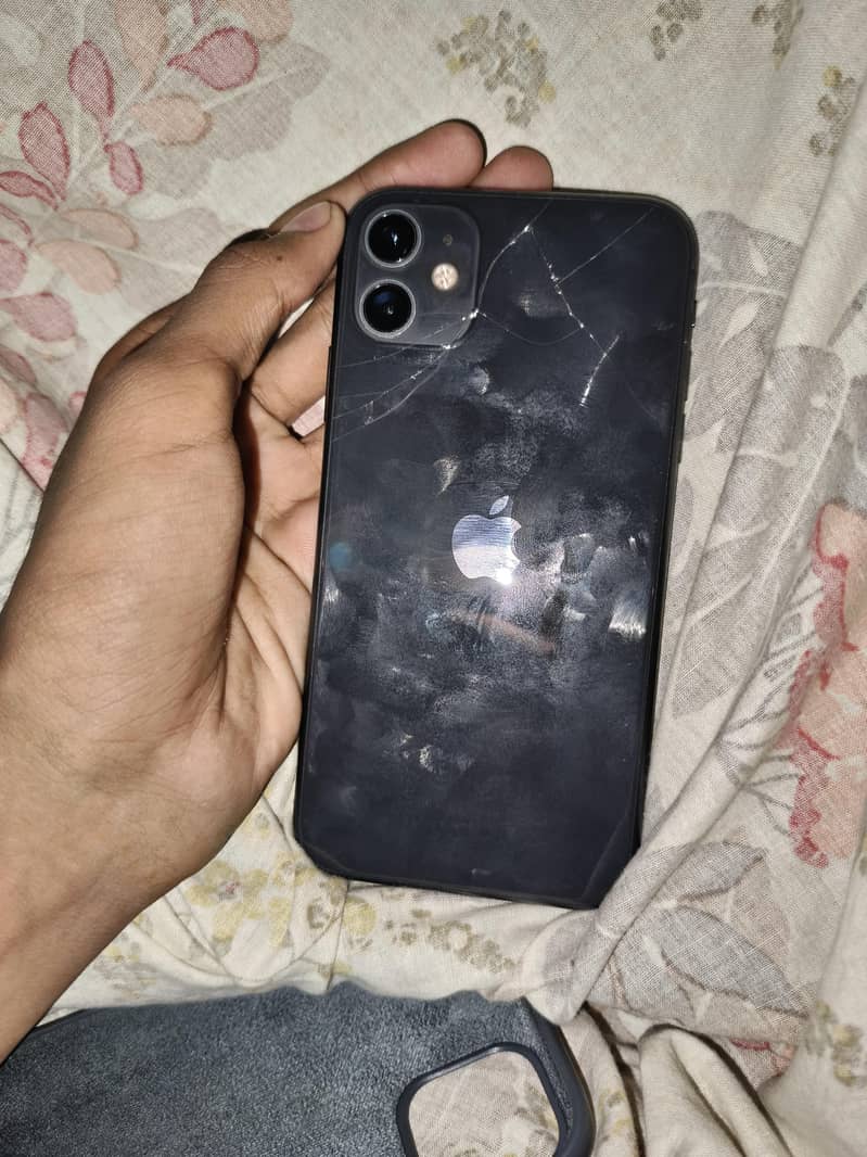 Apple iPhone 11 4
