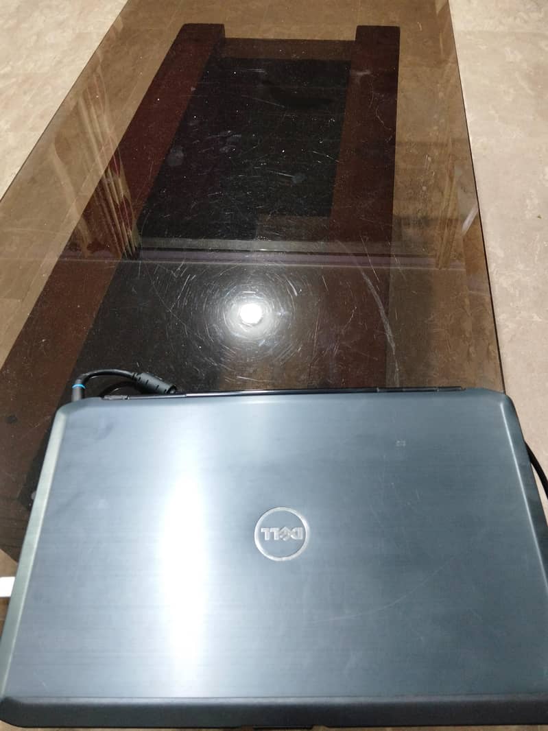Dell Latitude E5530 2
