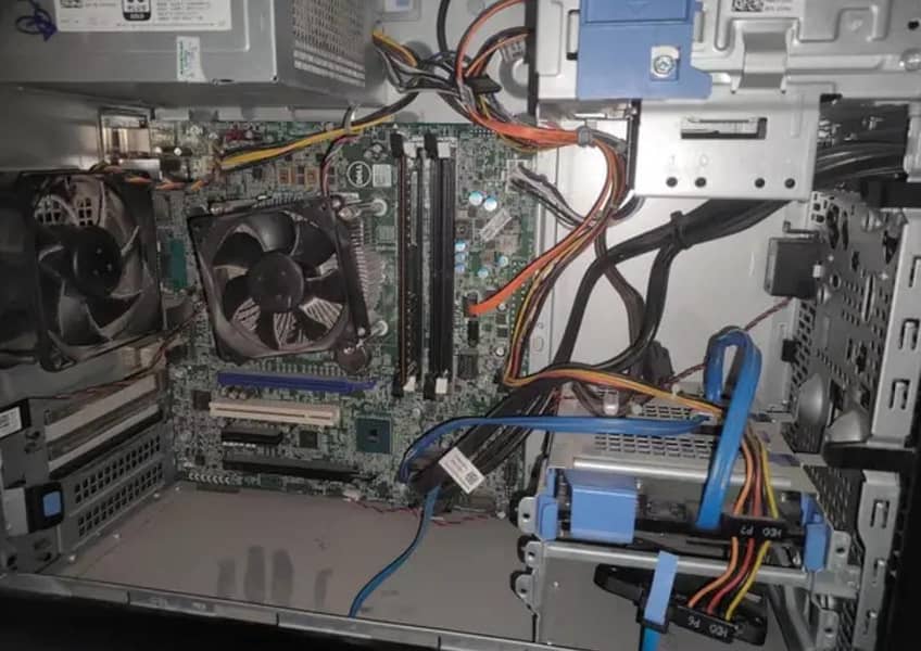 Dell Precision T3620 1