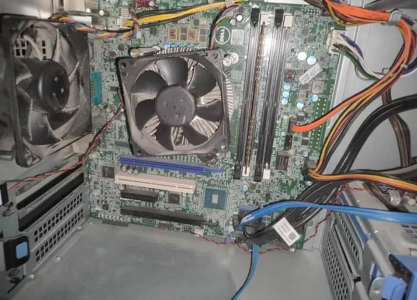 Dell Precision T3620 2