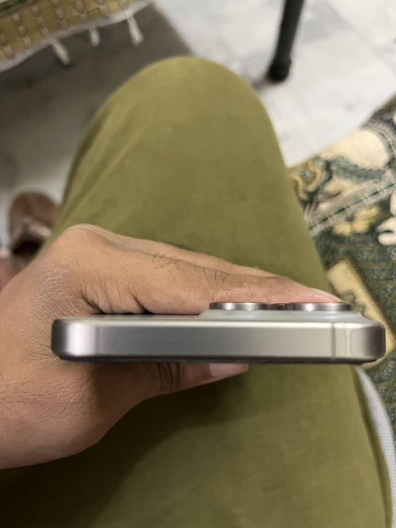 IPhone 15 Pro Max 6