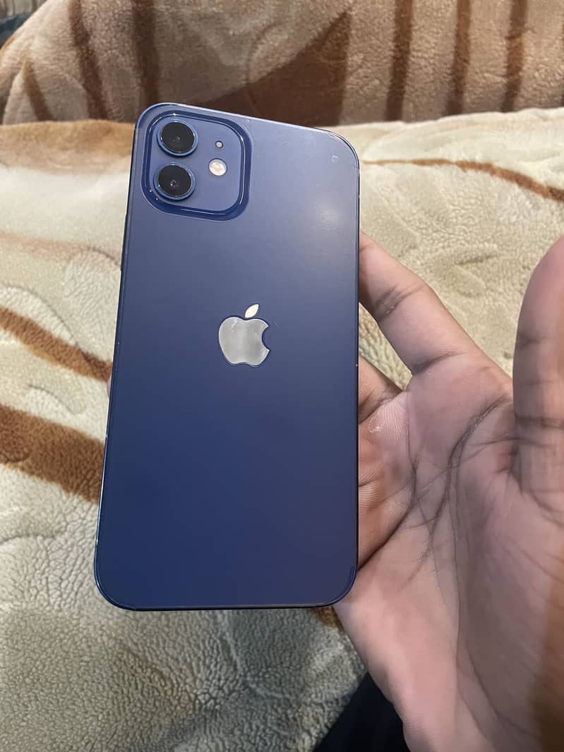 Apple iPhone 12 3
