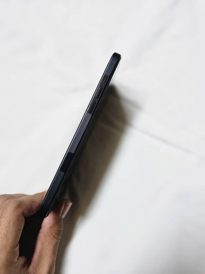 Apple iPhone 15 plus 3