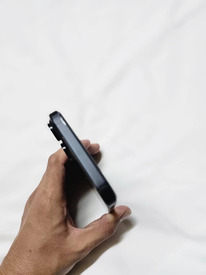 Apple iPhone 15 plus 5