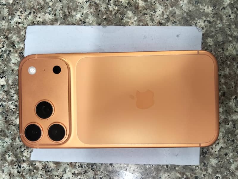 Apple iPhone 17 Pro Max 9