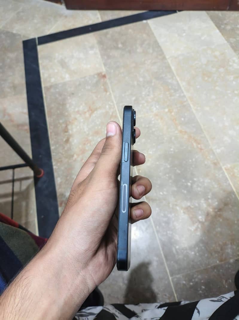 Apple iPhone 14 6