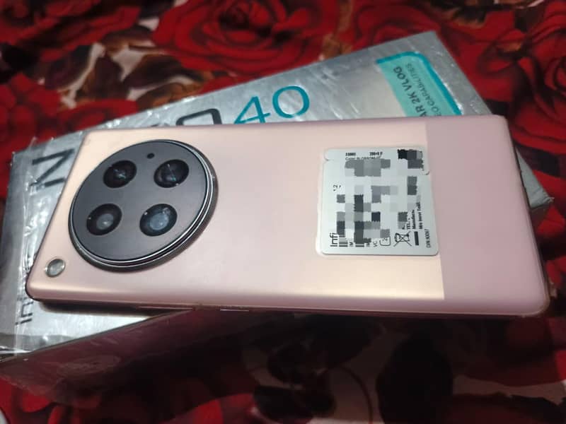 Infinix Zero 40    10/10 1