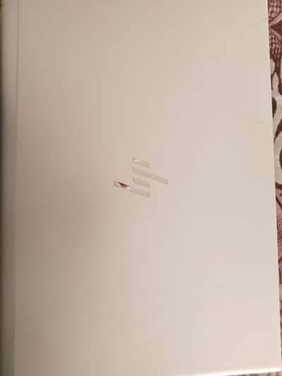 HP Elite book Rezan 5 3500U i5 10 Generation sport 8 256 new condition
