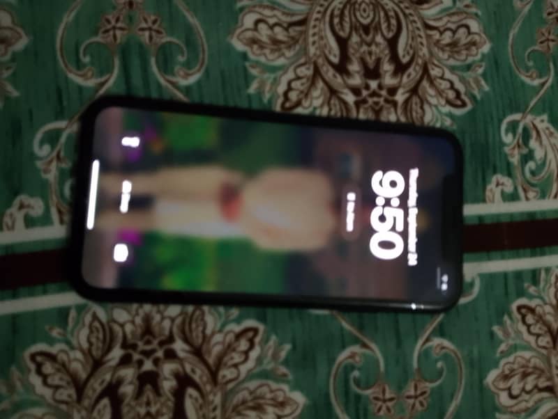 Apple iPhone XR 1