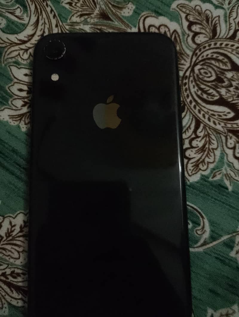Apple iPhone XR 3
