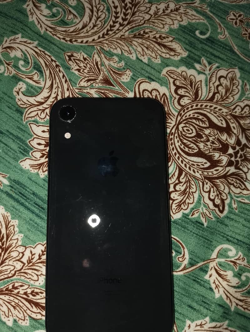 Apple iPhone XR 6