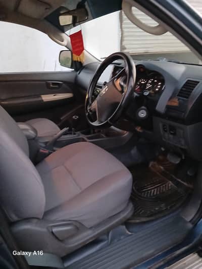 Toyota Hilux 2012