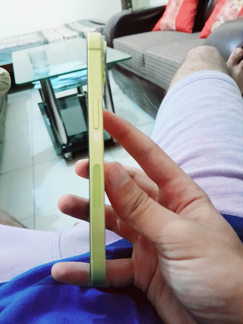 Apple iPhone 14 1
