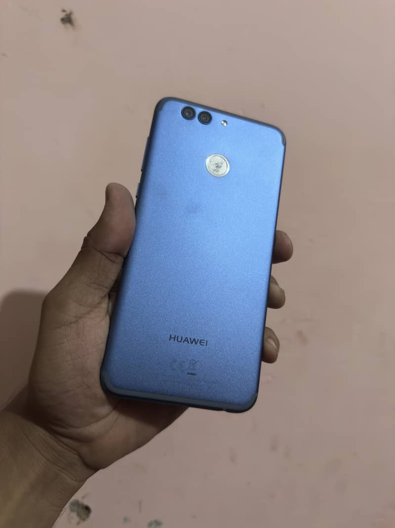 Huawei Nova 2 Plus 1