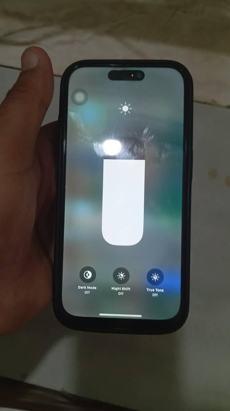 Apple iPhone 15 Pro 2