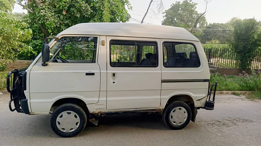 Suzuki Bolan 2012 1