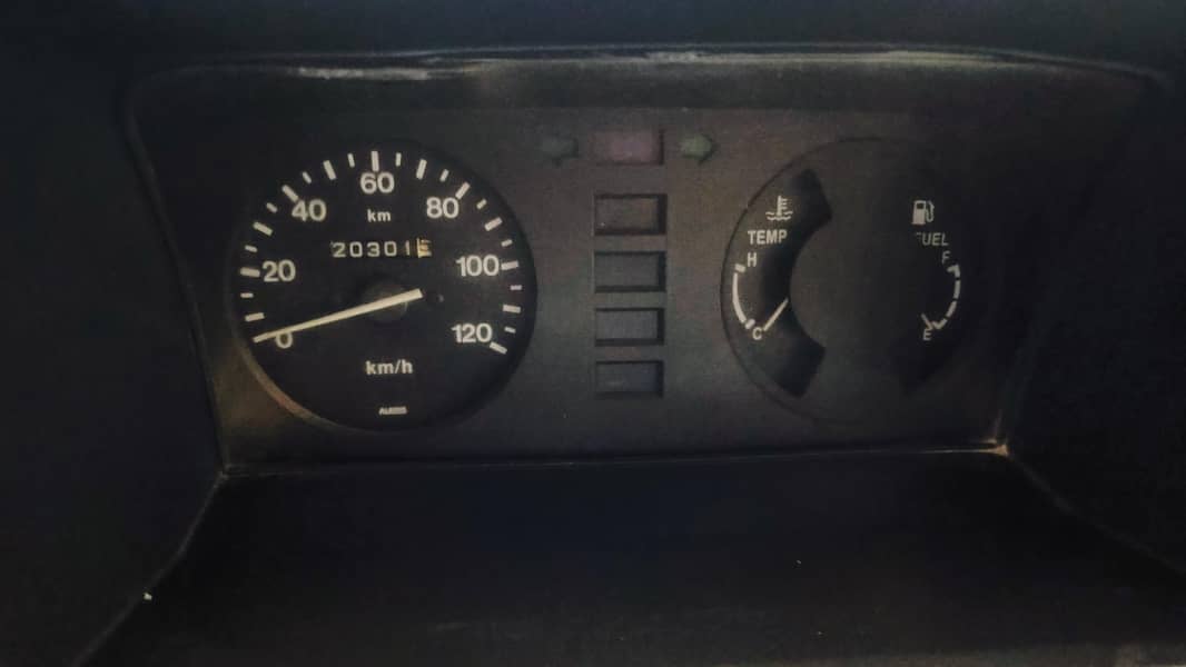 Suzuki Bolan 2012 8