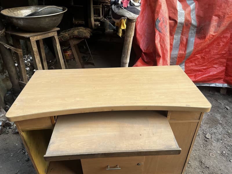 Office table 1
