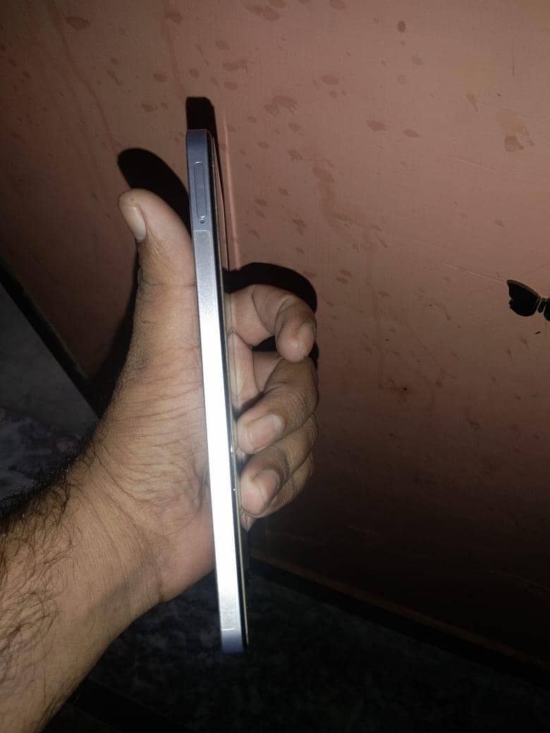 Realme C65 1