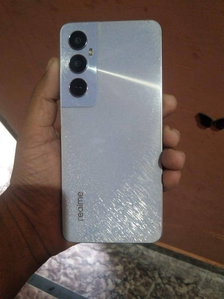 Realme C65 2