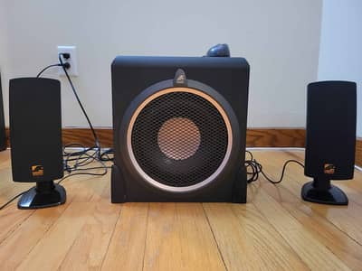 Branded. . . . Cyber Acoustics A3780 180 W 2.1 Speaker ( Like Bose ,JBL ),
