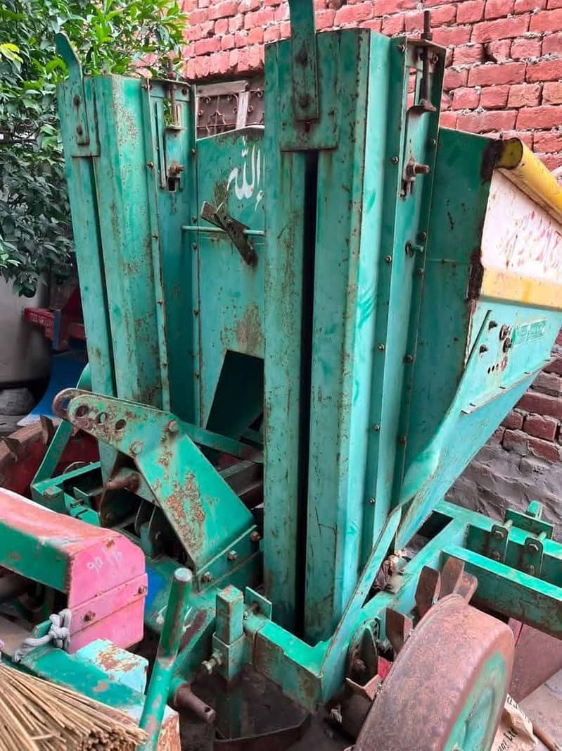 planter and digger machine 0