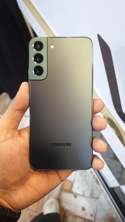Samsung Mobile S22 Plus
