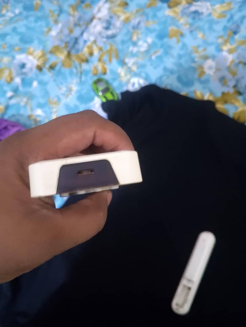 Remote 6