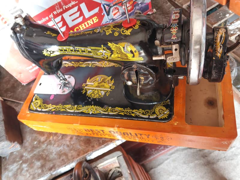 singer sewing machine 0