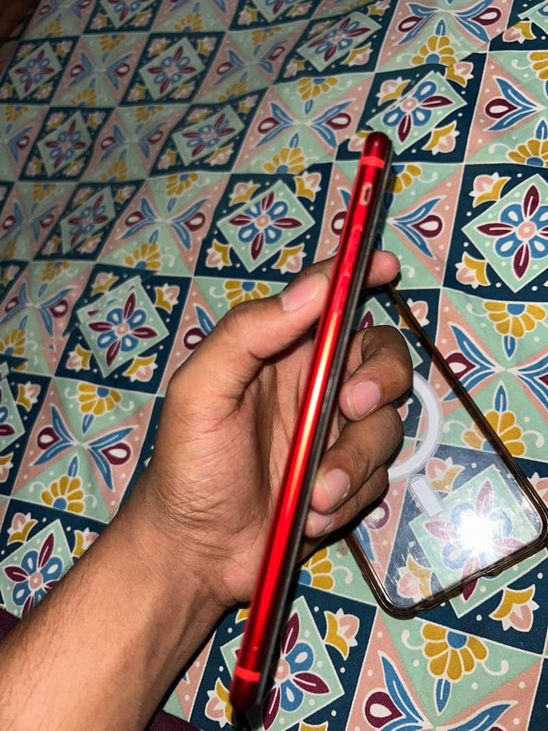 Apple iPhone 8 Plus 4