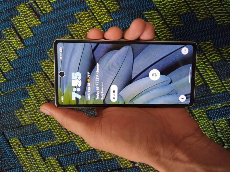 Google Pixel 7a 5