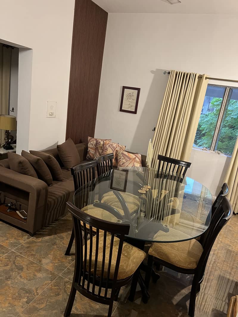 6 seater dining table 1